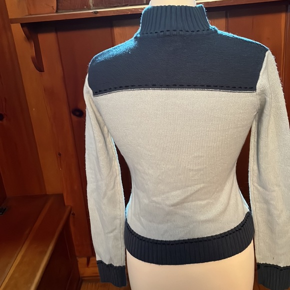 Medium Sweater - Picture 6 of 13